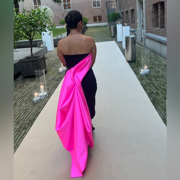 SOLACE LONDON GOWN - Picture 6 of 7